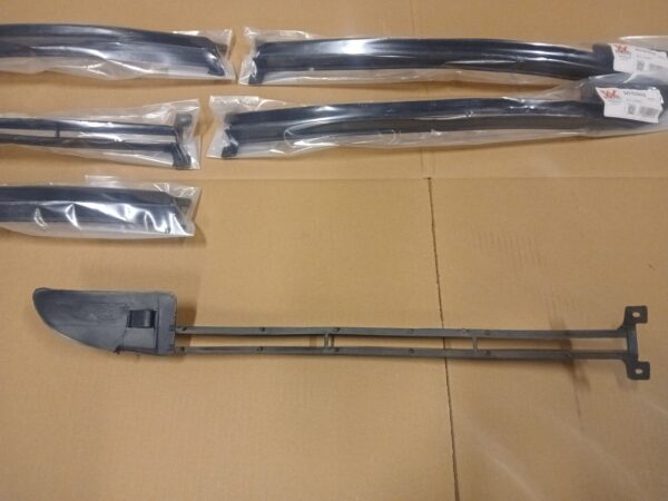 Mercedes-Benz W123/S123/C123 vasak iluliist stange all 3010505