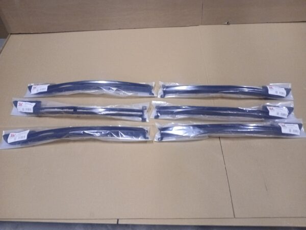 Mercedes-Benz W123/S123/C123 vasak iluliist stange all 3010505