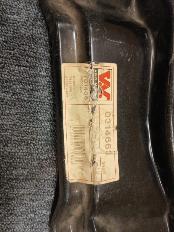 Audi 100/A6 90- Esipaneel 0314663