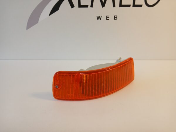 Audi 90 Coupe vasak suunatuli pamperis 0320905