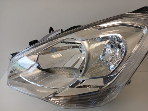 Citroen Berlingo 08- vasak esituli 0905961