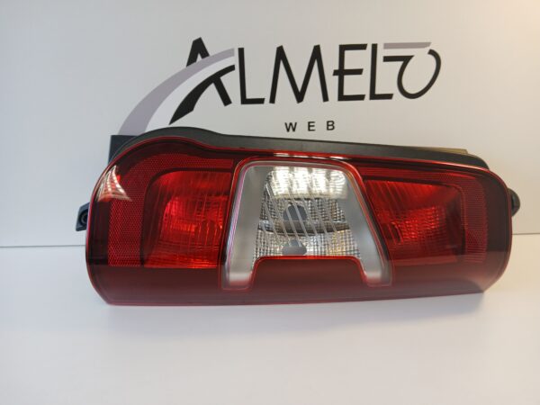 Citroen Berlingo 18- parem tagatuli 2ust 0991934