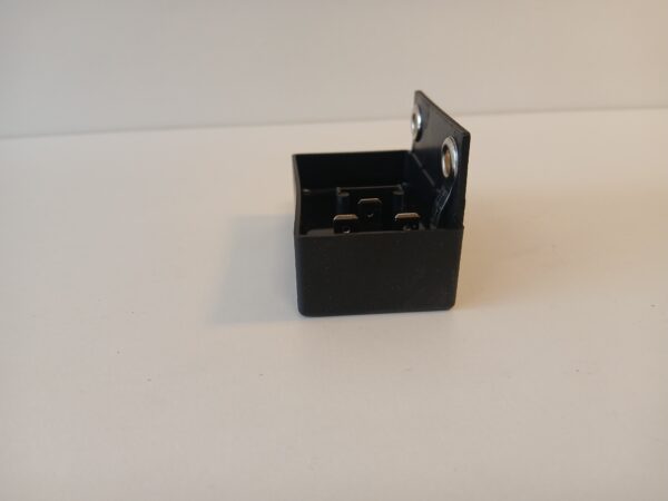 Generaatori regulaator 32mm 104432