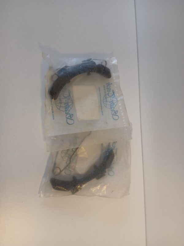 Volvo kütusepaagi luugi hing 1098791