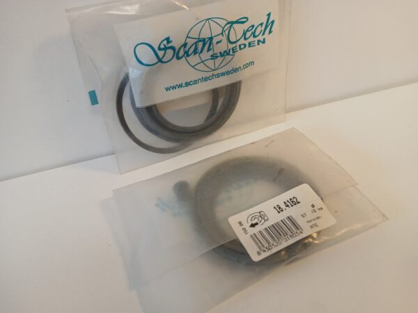 Volvo 850 esim.piduri supporti rem.kmpl 184162