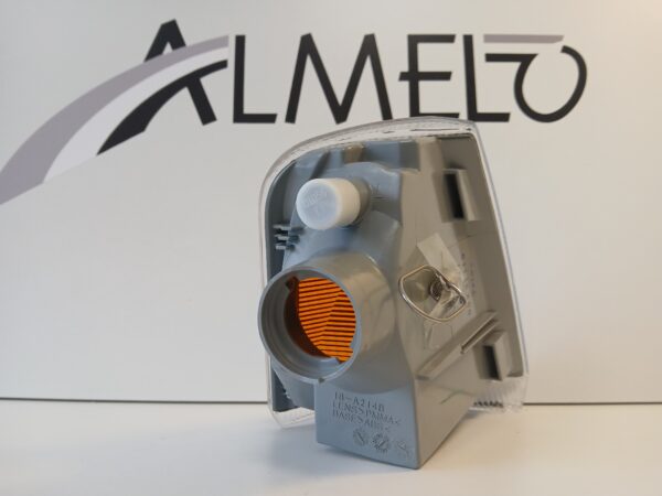 Opel Omega 90-94 vasak suunatuli valge 3712905